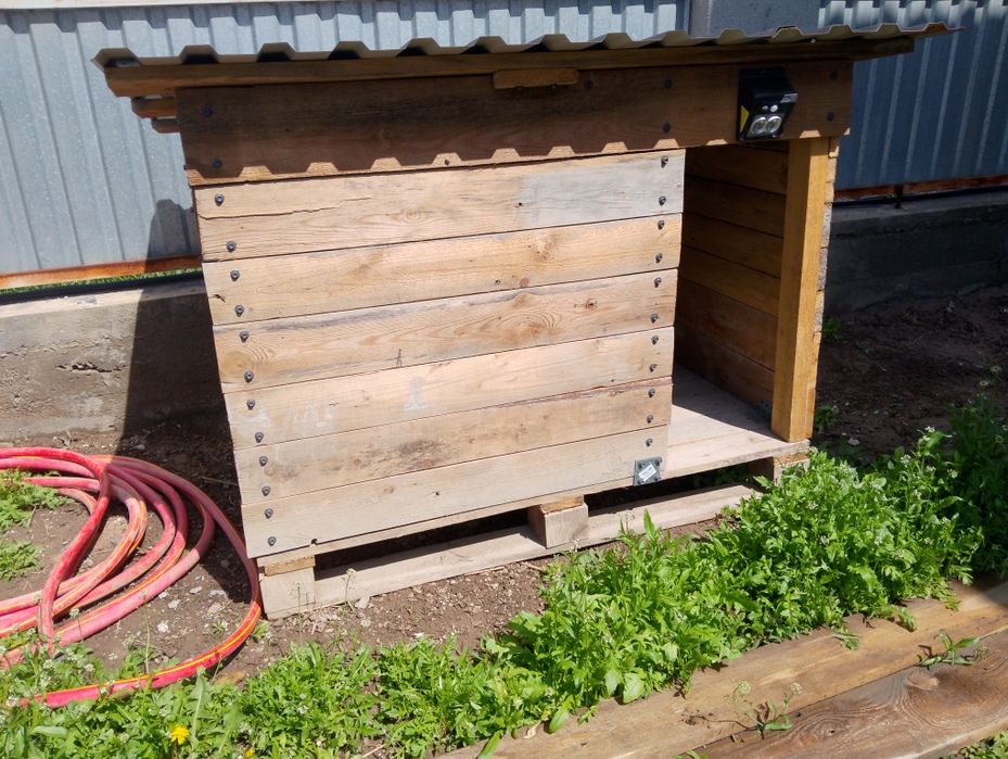 Будка для собаки