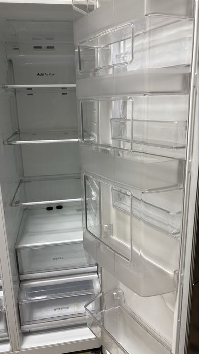 Холодильник LG новый