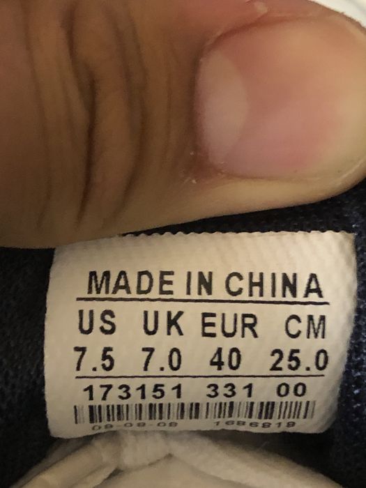 Продам кроссовки адидас