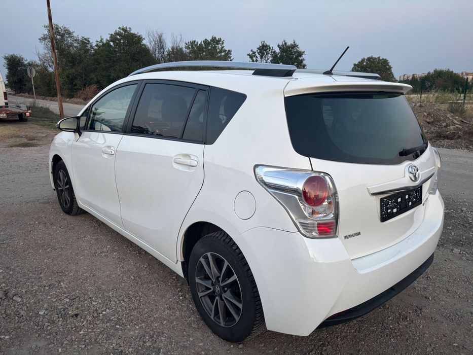 Toyota Verso   2.0 D4D 125 коня 2014