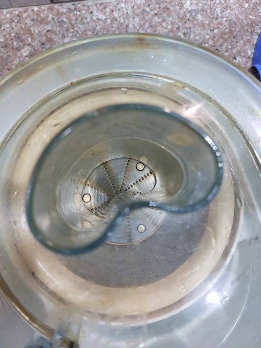 Storcător Philips pentru fructe și legume