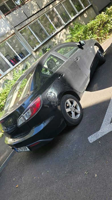 MAZDA 3 2011 — imagine 5