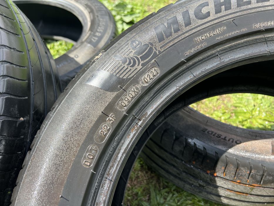 Летние шины Michelin 215/55/17