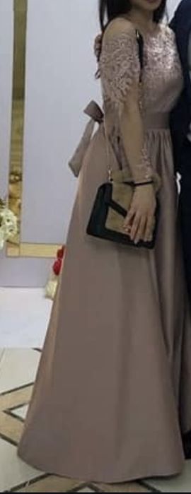 Красивое нежное платье