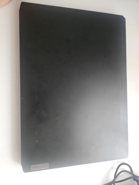 Vând laptop de gaming