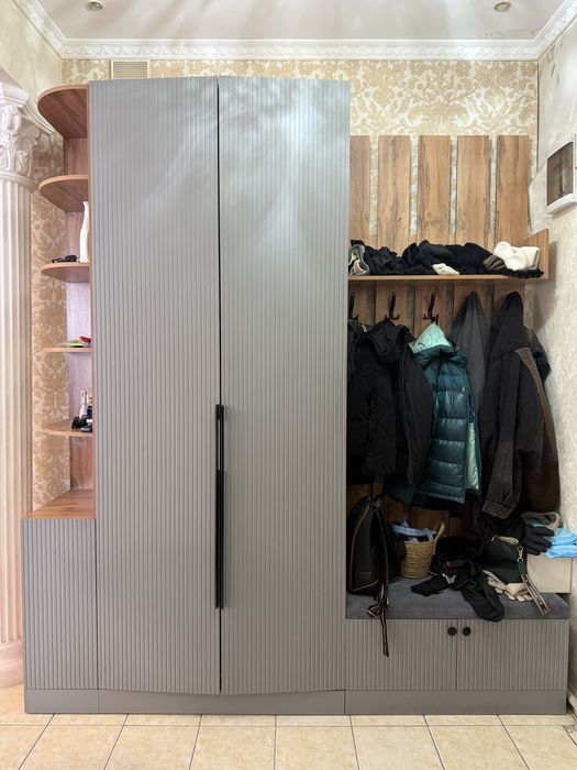 Продам прихожую. Б/у