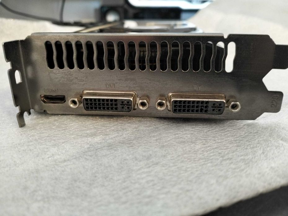 Placa video EVGA Geforce GTX 560 1GB GDDR5 256 bit