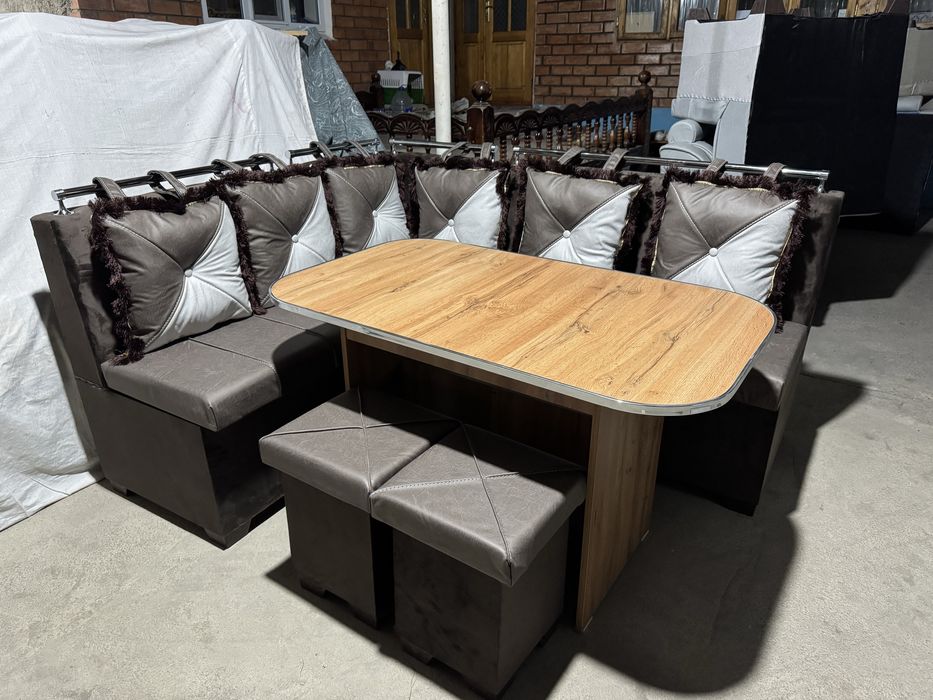 Продаётся кухоные уголки