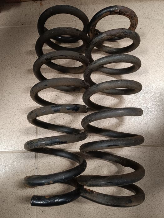 Задни пружини за Мицубиши Олтленде 2  усилени