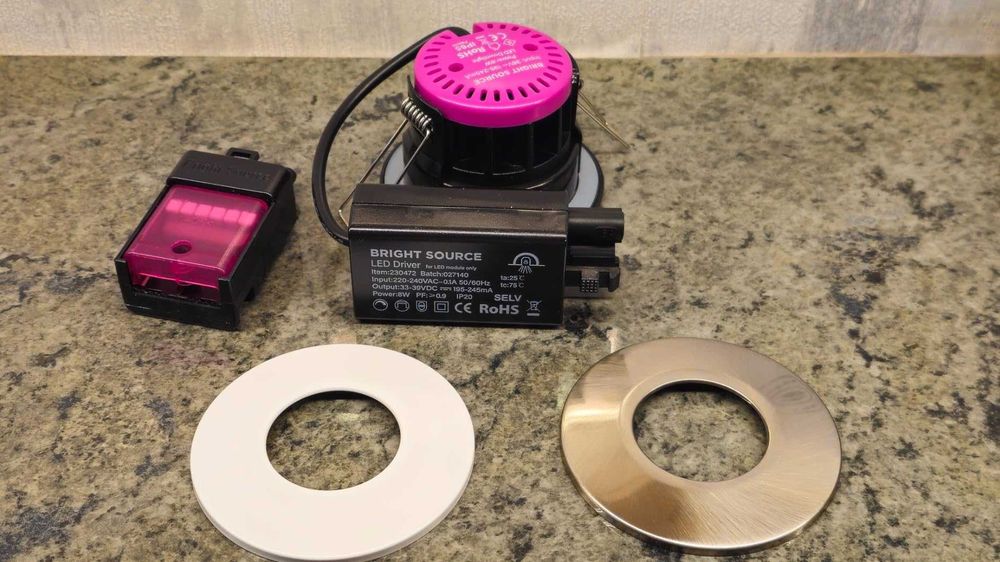 Bright Source осветителни тела, лампи 8w 64mm изрез, 750lm 6 броя