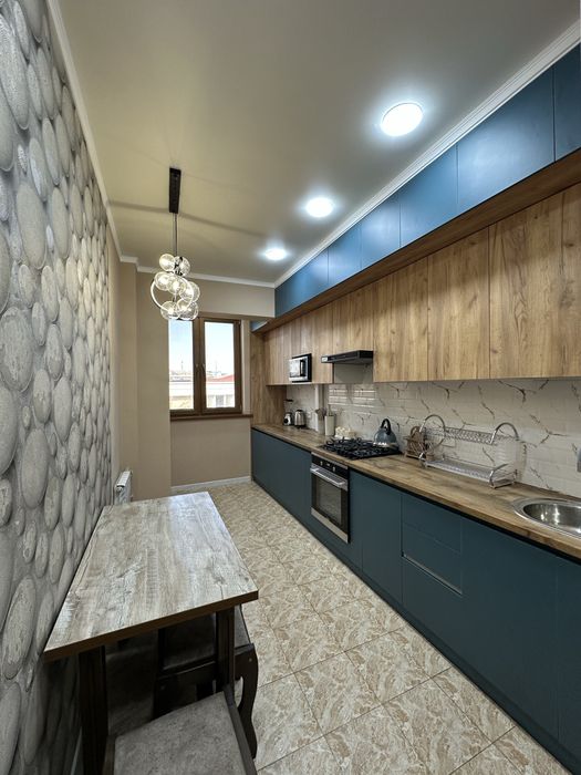 Сдаётся Квартира  в Центре Города ( Ойбек)