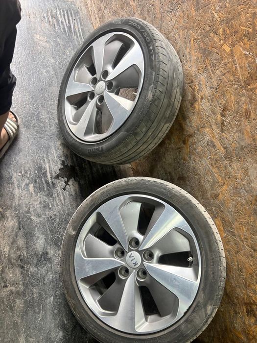 Pirelli R17 205/50 шины б у
