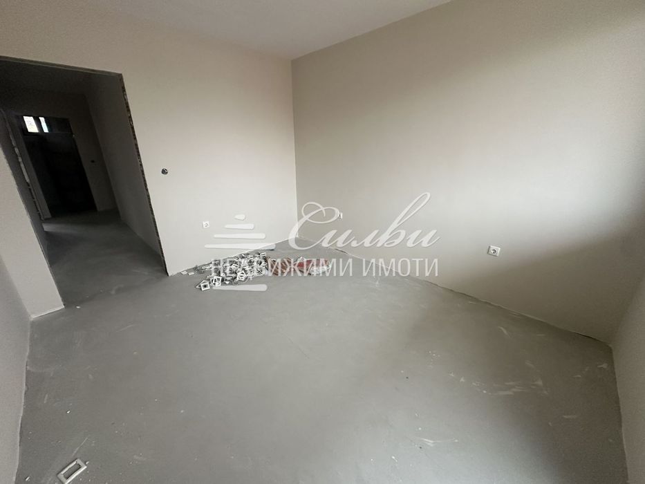 Продава се Тристаен апартамент в Търговище, Вароша - 94 кв.м за 616 €/кв.м - Снимка #2