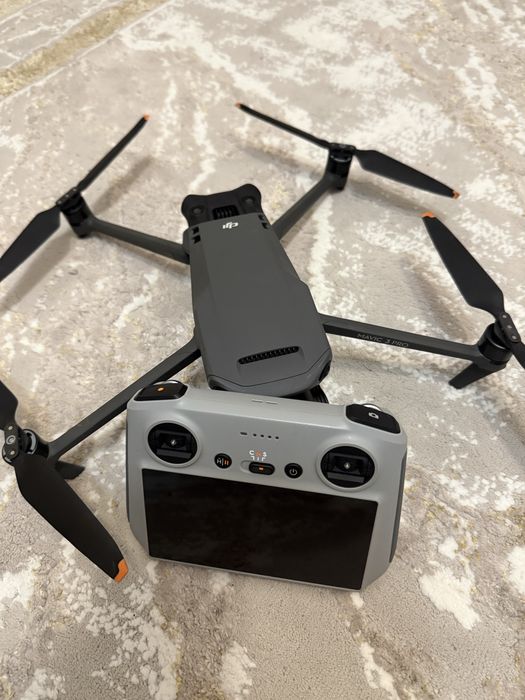 DJI Mavic 3 Pro Fly More Combo (3 аккумулятора)