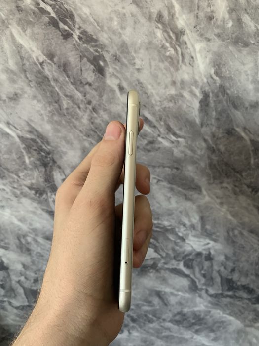 Продам iphone (айфон) 11 128gb