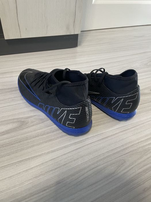 Футболни стоножки Nike