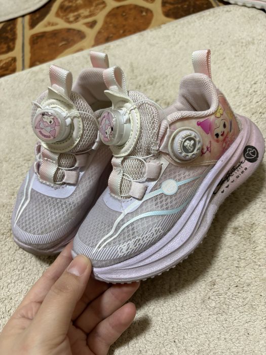 Кроссовки детские