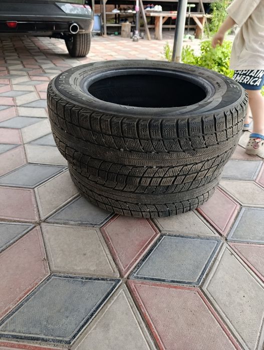 Продам шины зимние пара TRIANGLE