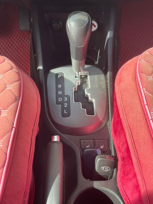 KIA RIO  срочно продам