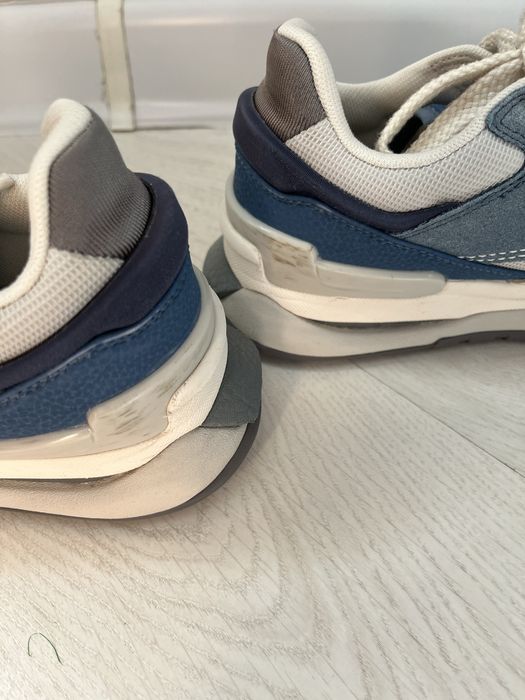 Кроссовки для мужского пола