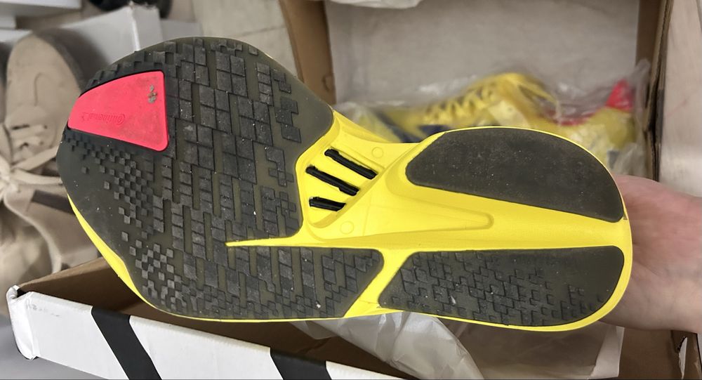 Кроссовки новый adidas