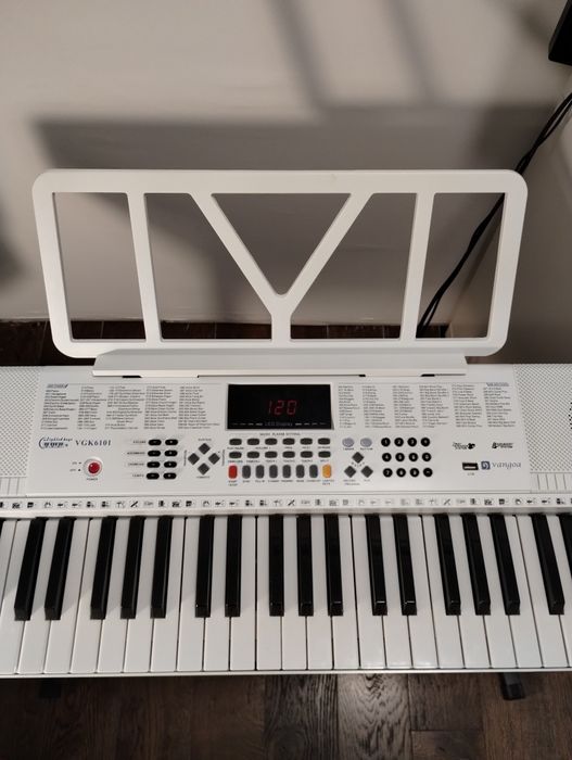 Електронен синтезатор