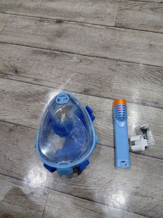 Маска для плавания.
