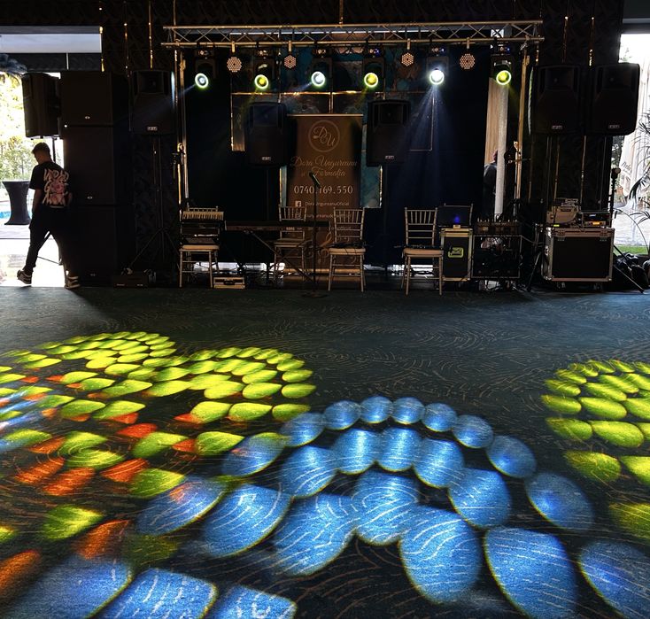 Schela profesionala de lumini de inchiriat!