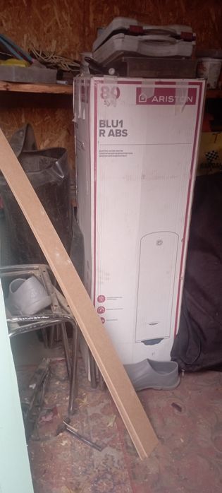 Продам водонагреватель 80 литров