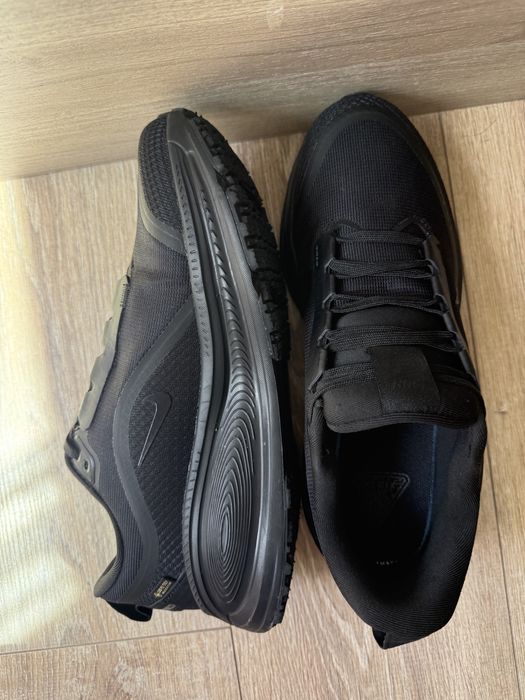 Nike Vomero Plus