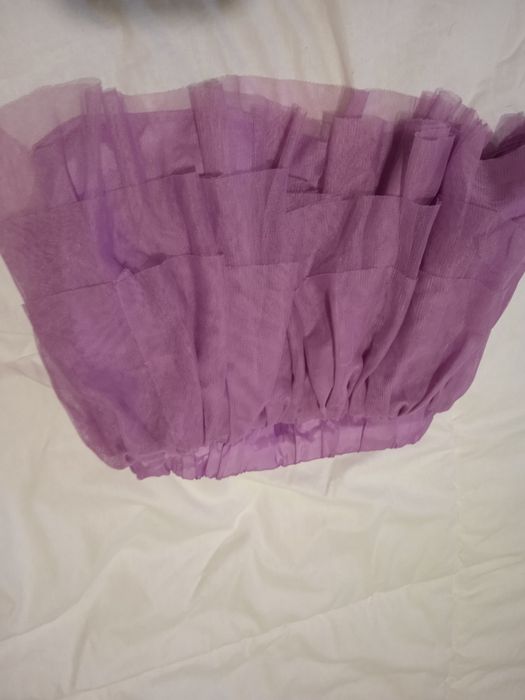 Продавам детски полички, много добре запазени, ръст 122 см.