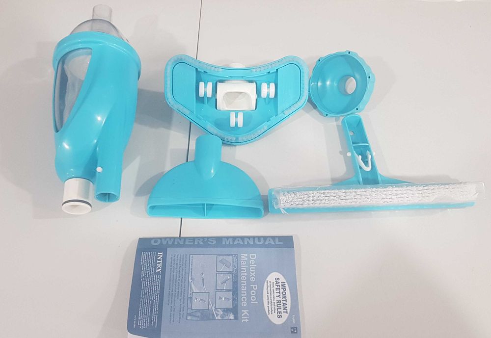 Kit curatare pentru piscina Deluxe Intex 28003, 5 piese - maner telescopic 279 cm