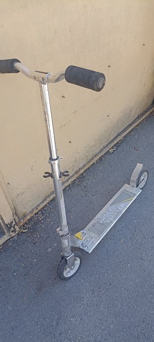 Продам самокат б.у.