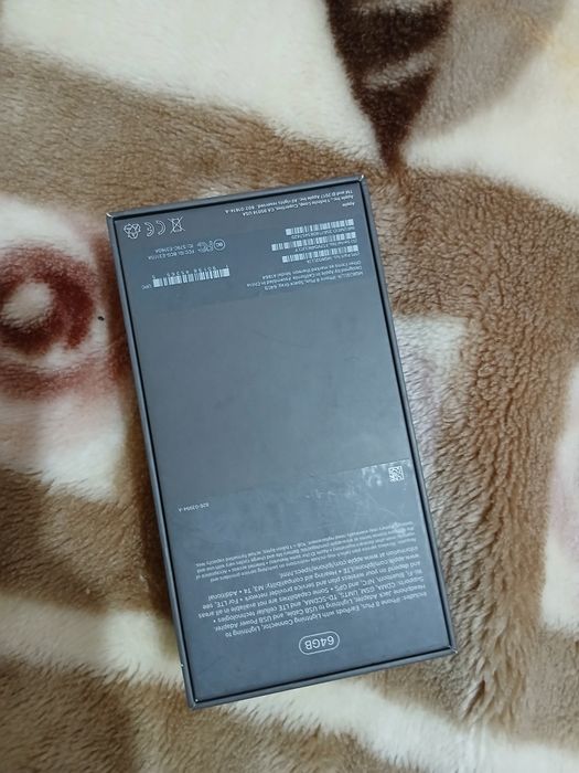 Iphone 8 plus 64 gb qora