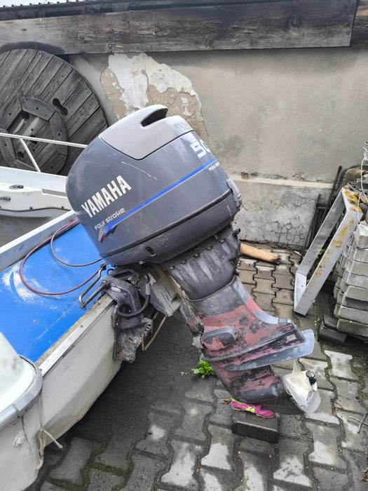 Продам лодку Ямаха