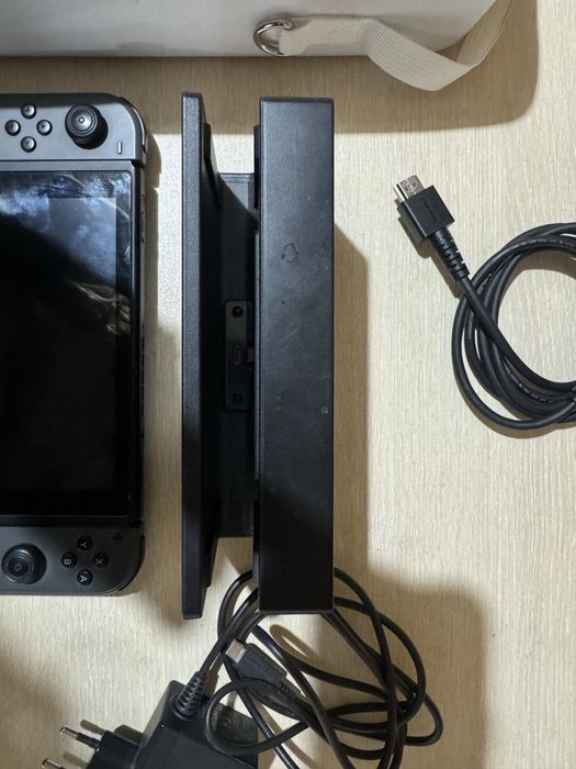 Nintendo Switch- 210 евро