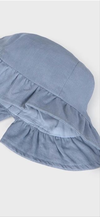 Бебешки шапки няколко вида