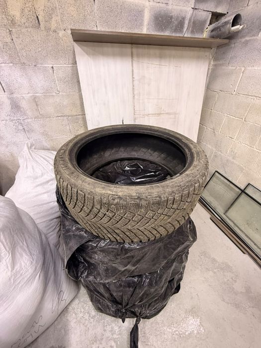 Мишлен шипованный 265/40r20