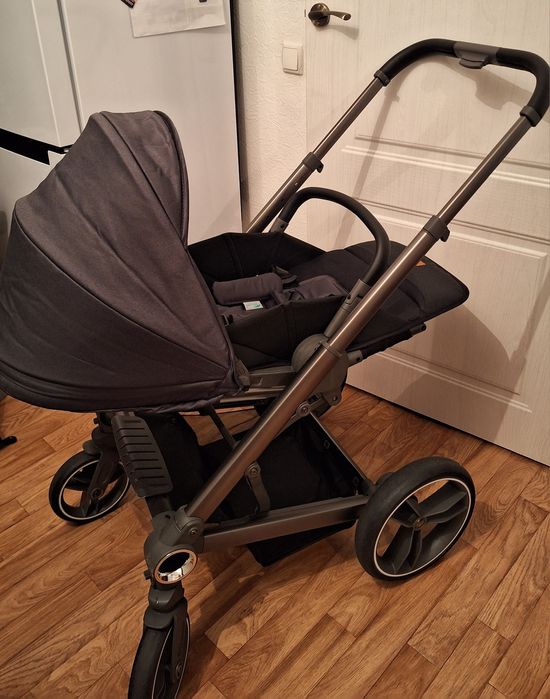 Коляска 2 в 1 в отличном состоянии