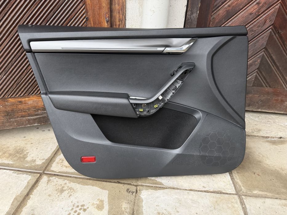 Лява кора Октавия 3