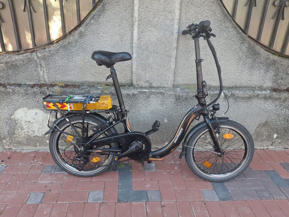 Bicicleta electrica pliabila cu acceleratie
