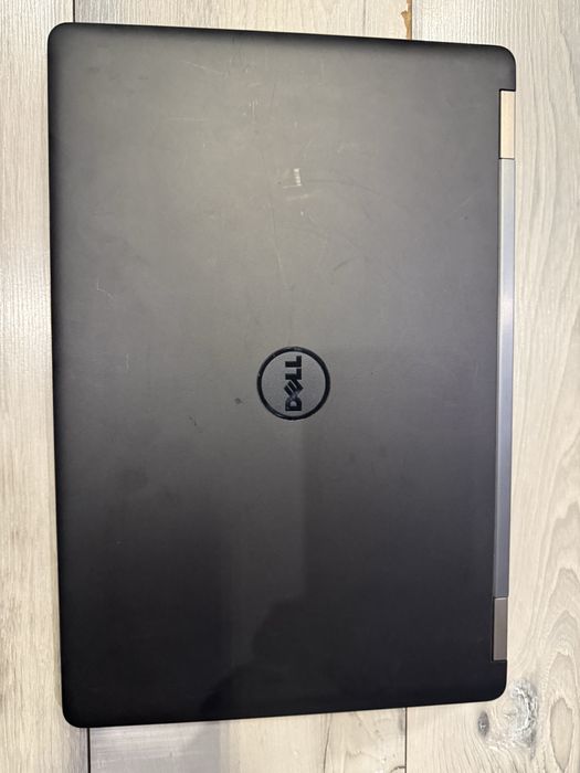 Dell Latitude E5570-i5-6300u/8гб/256гб м.2/подсветка/touchscreen