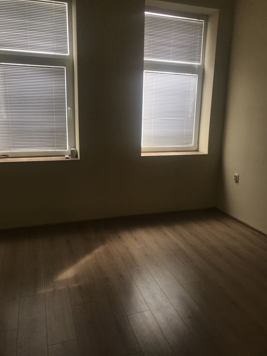 Дава се под наем Етаж от къща в Ямбол, Възраждане - 200 кв.м за 382.5 € - Снимка #6