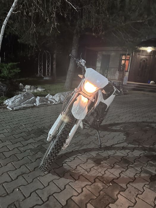 эндуро 250 кубов