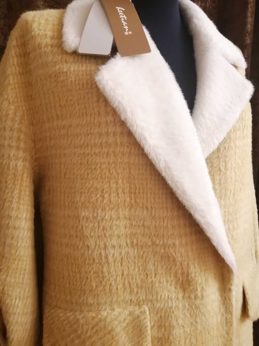 Пальто весеннее, новое