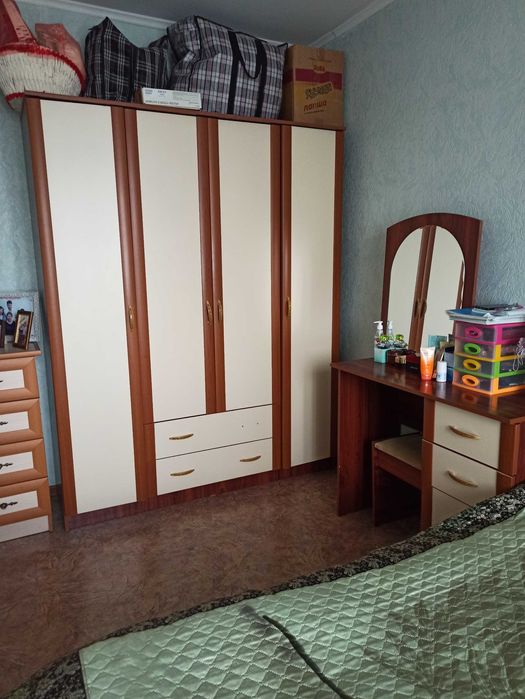 Продам горку в гостиную