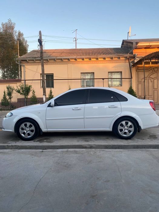 Chevrolet jentra 2021 avtomat kredit bilan