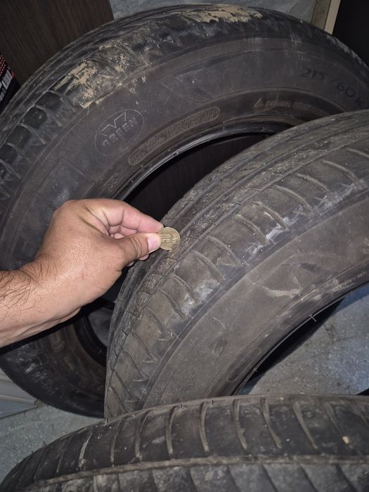 Vand 3 anvelope michelin  120 lei toate 3 buc