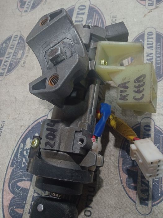 contact plus cheie  kia ceed 2014