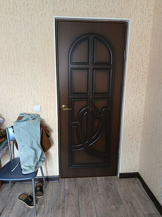 продам шкаф и двери в отличном состояние цена договорная